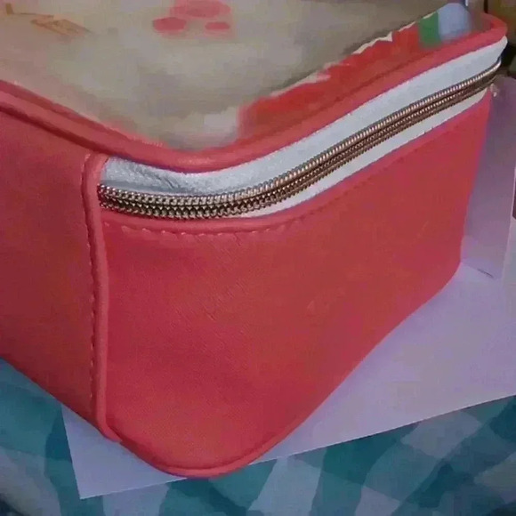 Limited Ed CRÈME SHOP X  DORAEMON LUCKY LUNAR COSMETICS TRAVEL CASE X LARGE - Picture 6 of 13